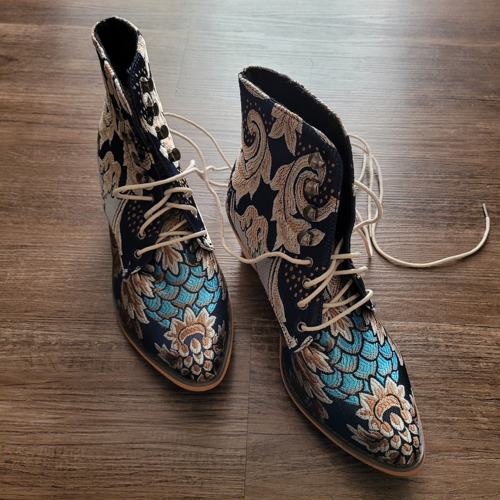 Lace up Embroidered Booties